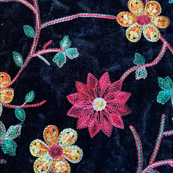 SOLD Forever 21 Floral Top - Picture 2 of 4